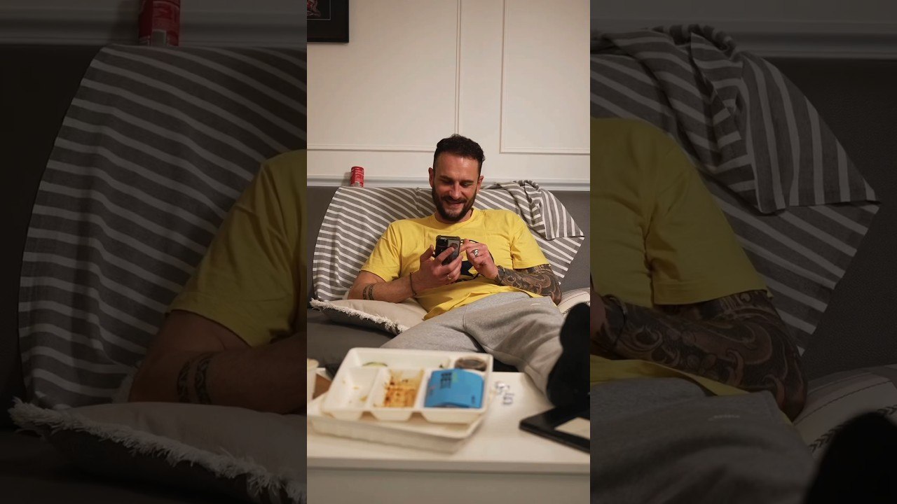 QUAND TON MEC EST UN SUPER HEROS… OU SUPER TEBÉ…? #humour #sketch #blablou #drole #blague #couple