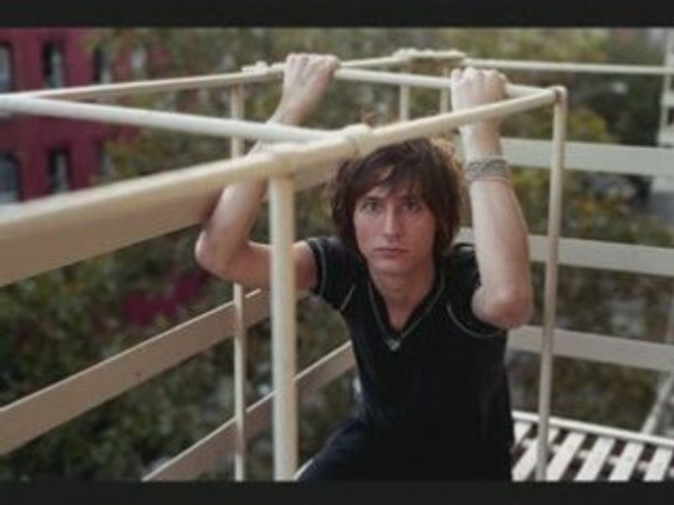 Nick Valensi 7 - The Strokes - All The Hours you Wanted