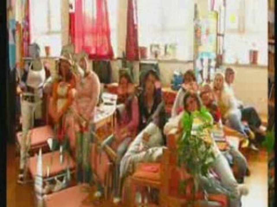 Divulgação do dia da Poesia na Escola Afonso Domingues