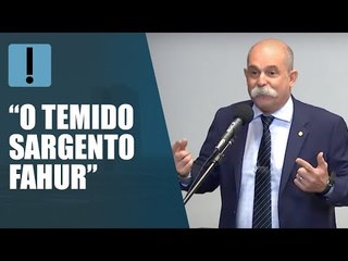 Deputado Sargento Fahur xinga Flávio Dino: “Vem buscar minha arma"