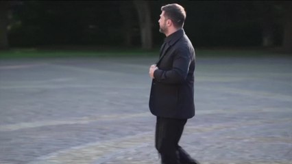 Zelensky’s STYLE SHIFT: From Combat Gear to Classic Suit with Trump