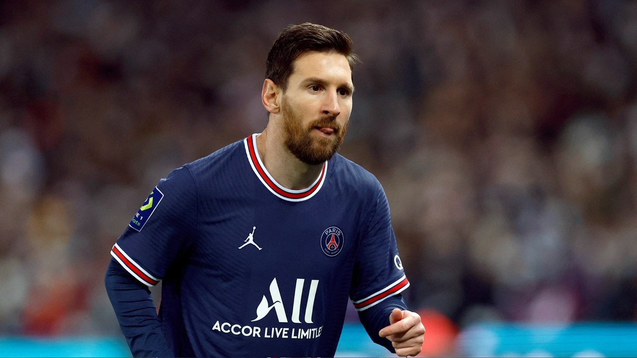 (VIDEO) Sale a la luz video de los inicios de Lionel Messi en la cancha de Newell's Old Boys mientras ya la gente lo comparaba con Maradona a su 9 años