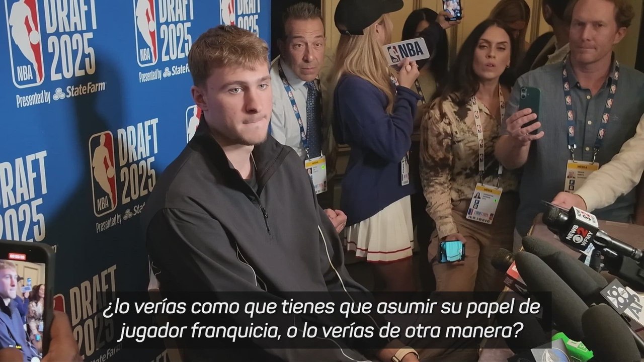 A Cooper Flagg no le preocupa estar a la altura de Doncic si se concreta su traspaso a los Mavs