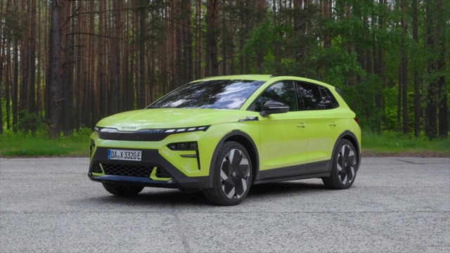 Der neue Škoda Elroq RS - Modern Solid-Design mit Tech-Deck-Face und Lichtband