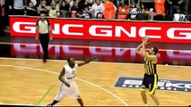 Beşiktaş - Fenerbahçe 2010-11 sezonu Iverson'un ilk maçı
