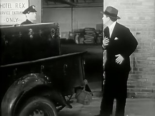 Killer Dill – 1947 Classic Gangster Comedy