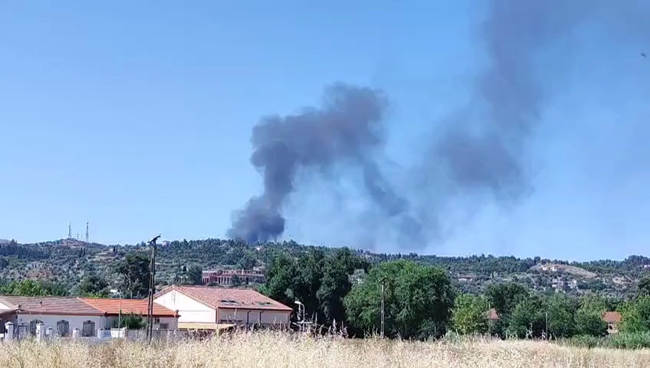 Incendio en el Cerro de los Palos visible desde Vega Baja