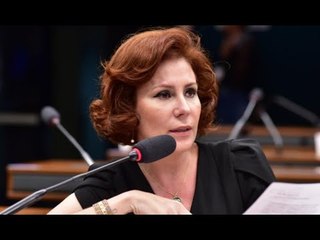 Carla Zambelli faz vaquinha para pagar condenações judiciais