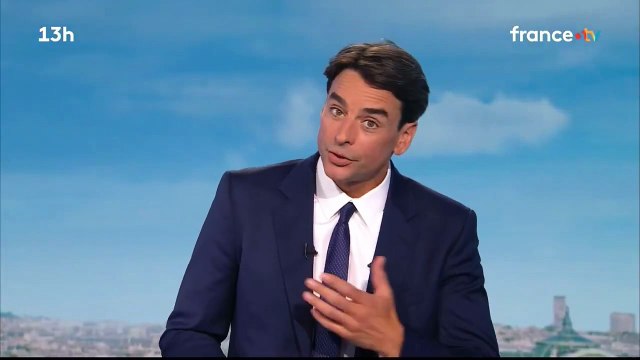 Regardez le message de Julian Bugier adressé à Anne-Sophie Lapix à la fin du 13h de France 2 - VIDEO