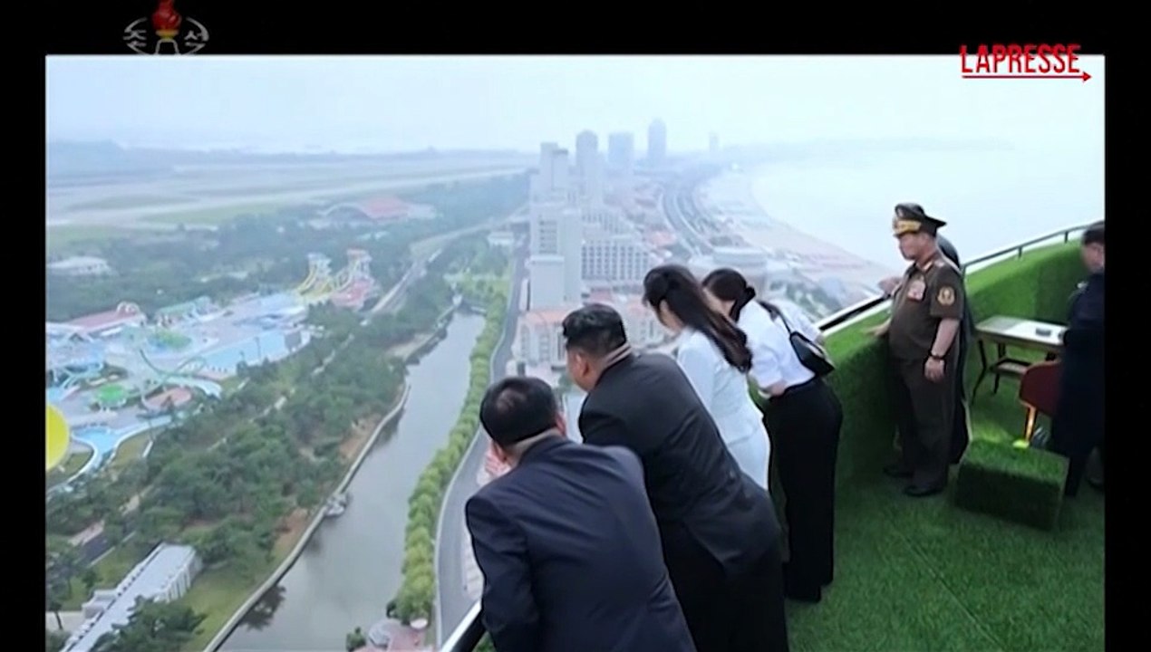 Corea del Nord, Kim Jong-un inaugura nuovo grande resort balneare