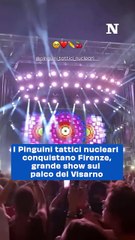 "Pinguini Tattici Nucleari: Un Trionfo di Energia e Gentilezza al Visarno Arena"