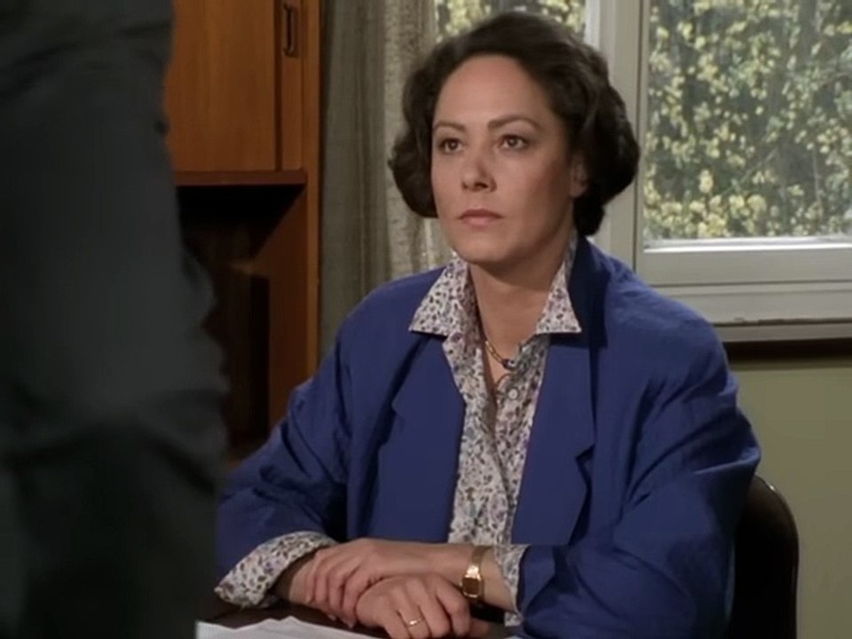 Derrick S13E08 Ein eiskalter Hund