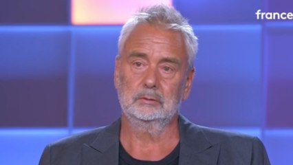 Luc Besson au bord des larmes après avoir revu des images de Bruce Willis