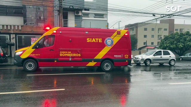 Colisão entre dois veículos deixa mulher e duas crianças feridas no Centro de Cascavel