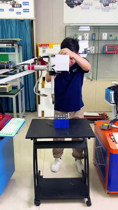 LA-15H02 Laser Welder----It Can Weld 2mm Aluminum Sheet.