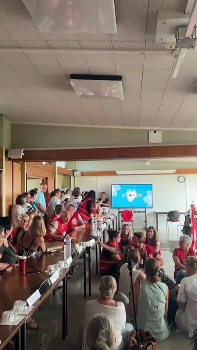 Hôpital de Laval : le personnel en colère dénonce un plan d'austérité