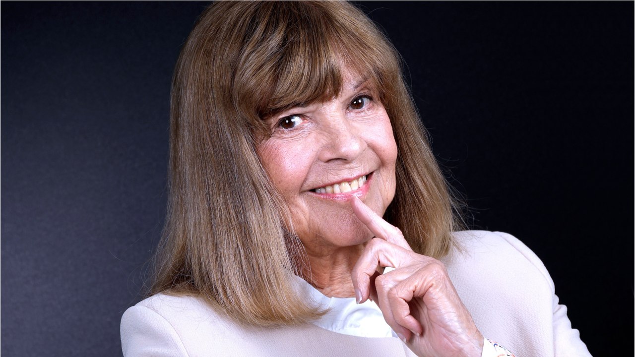 GALA VIDEO - Chantal Goya face à un coup dur, un costume mythique de son spectacle volé : “J’aimerais bien qu’on me le rende”