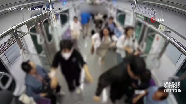 Güney Kore metrosunda kundaklama dehşeti: Görüntüler ortaya çıktı! Vagonu ateşe verdiği anlar kamerada…