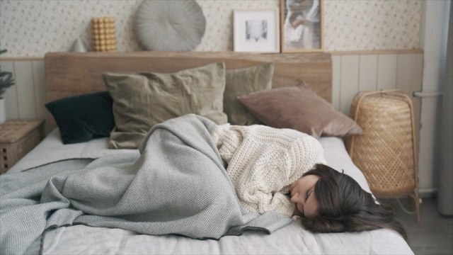 New Moms Say Emotional Healing Outlasts Physical Recovery