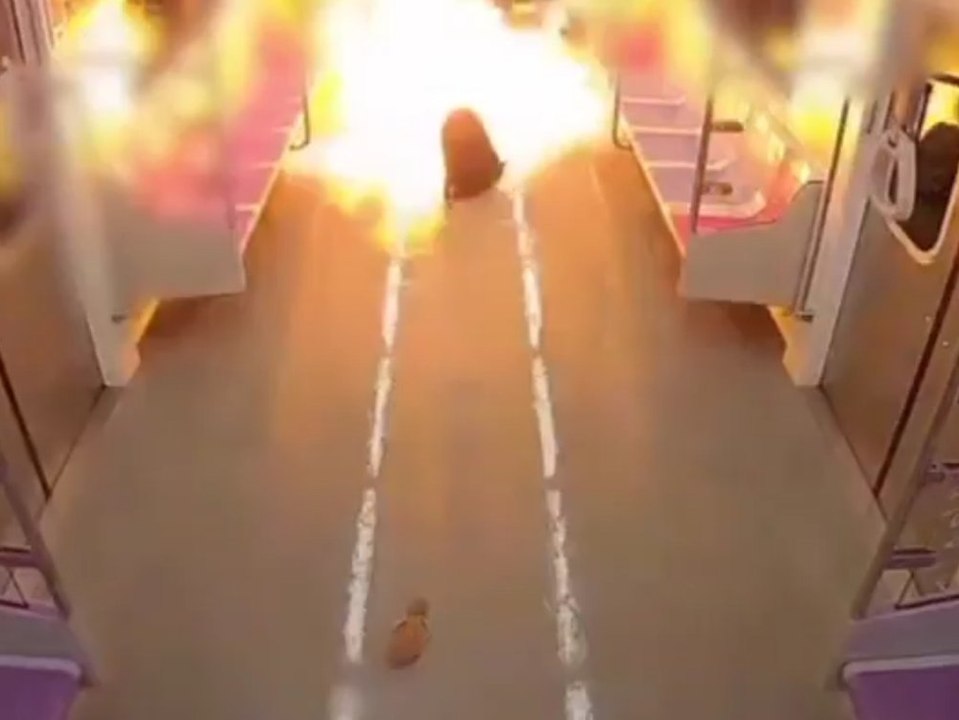 Brandanschlag in Seoul: Mann zündet U-Bahn an