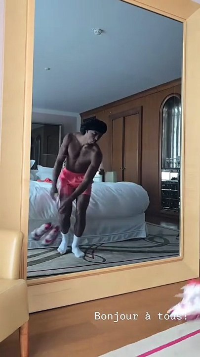 Los buenos días de Jules Koundé al ritmo de Bob Marley