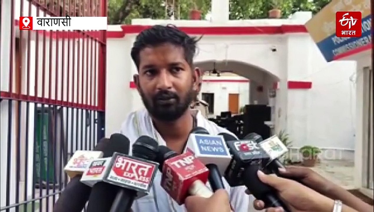 वाराणसी में दरोगा और सिपाही घूस लेते रंगेहाथ गिरफ्तार, 15 हजार रुपये मांगे थे, SHO पर भी 35 हजार लेने का आरोप