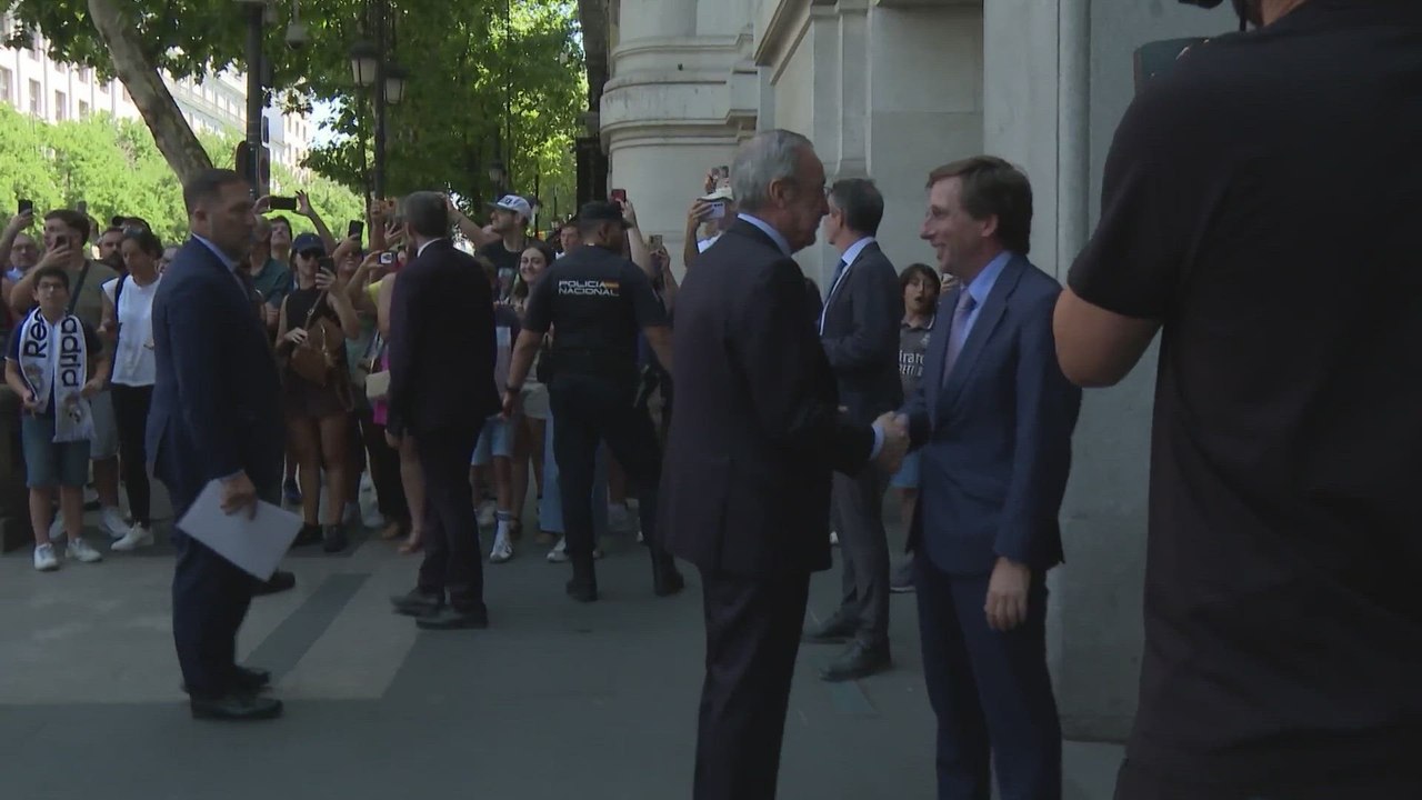ALMEIDA RECIBE AL REAL MADRID tras proclamarse campeón de la Liga ACB de BALONCESTO