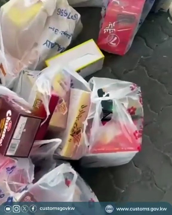 إحباط تهريب ما يقارب 323 كرز سجائر في مركبتين بمنفذ النويصيب
