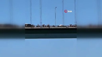 Feci olay kamerada! Boğaz köprüsünden atlayan kişi hayatını kaybetti...