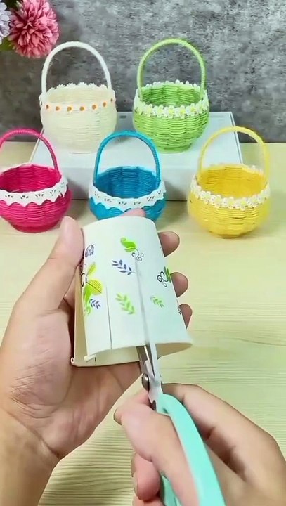 BEAUTIFUL SMALL BASKET