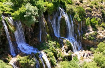 Buraya gelen mutlaka serinliyor: 45 metreden buz gibi akıyor