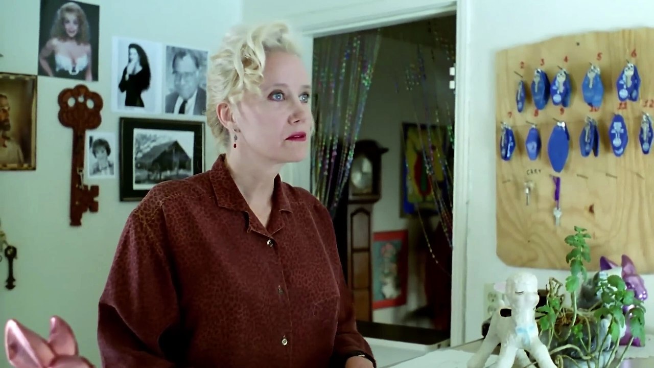 Faking his death to escape his wife for a lover leads to a deadly trap _ Full Romantic Drama Movie