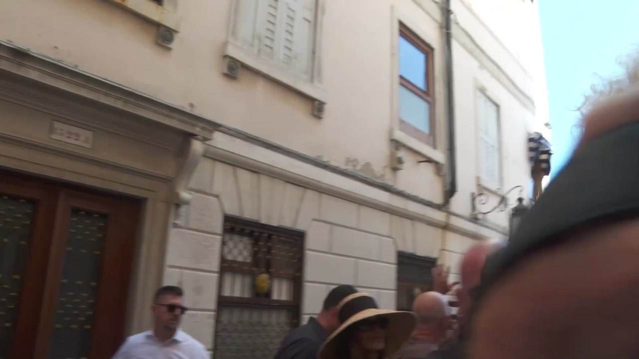 Madness in Venice: Bezos Couple Exits Harry’s Bar After Final Wedding Festivities
