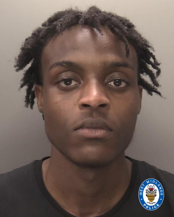 Teenager with knife chased down and arrested by officers