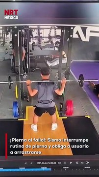 Un hombre que realizaba ejercicios de pierna en un gimnasio fue sorprendido por un temblor. La intensa rutina le impidió reaccionar con rapidez, por lo que tuvo que arrastrarse para ponerse a salvo.