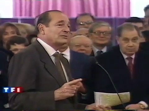 Johnny Hallyday décoré de la Légion d'honneur par Jacques Chirac – JT TF1 (24 janvier 1997)