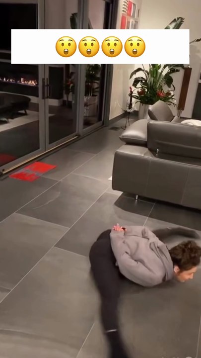 Et moi qui pensais être souple 🤣 #humour #drole #parodie #comedie