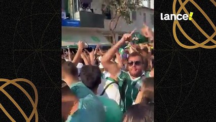 Reação da torcida do Palmeiras após gol de Paulinho