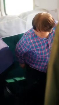 Completed Modern medical doctor Jiang Ning traveled back in time to the 1970s to replace the bride. She wanted to divorce and escape, but was captured step by step by her husband, the military officer Shen Mo. Facing the layers of conspiracy of Bai Lianhu