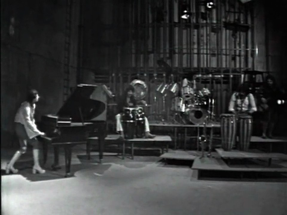 Barış Manço - Dere Boyu Kavaklar