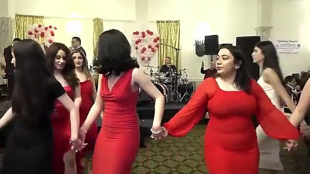 🔥 Dabka Dance | Traditional Arab Folk Dance | Energetic & Powerful Moves