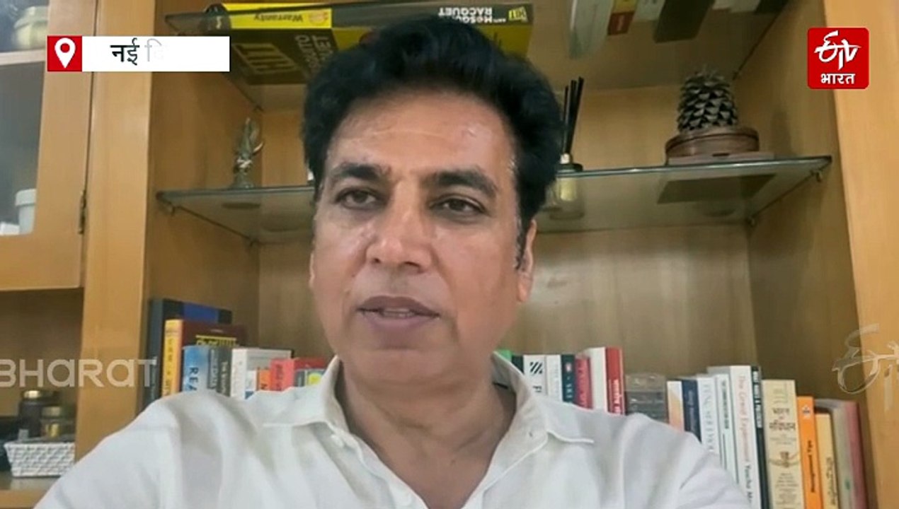 झुग्गीवासियों के समर्थन में उतरी AAP को कांग्रेस ने घेरा, झुग्गी-झोपड़ियों को तोड़े जाने के लिए ठहराया जिम्मेदार, पूछे 10 सवाल
