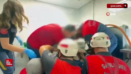 Şanlıurfa’da elini kaptırdığı makineyle hastaneye götürüldü