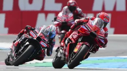 Marc Márquez gana y KO de Álex