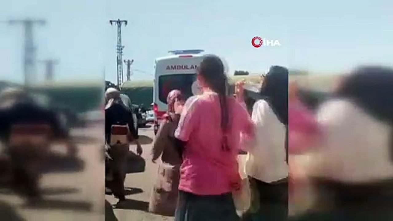 Van'da tren otomobile çarptı!