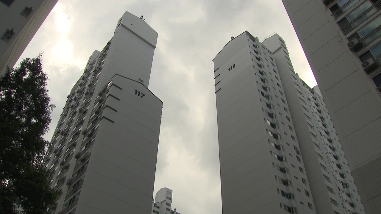 서울 강남구, 매매가격 대비 전세금 39.4%...역대 최저 / YTN