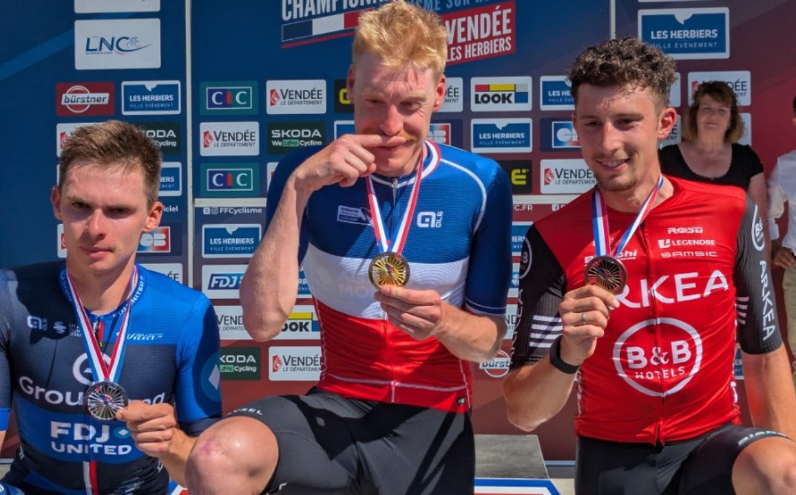 Cyclisme - Championnats de France 2025 - Dorian Godon sacré champion de France... comme si vous étiez aux Herbiers !