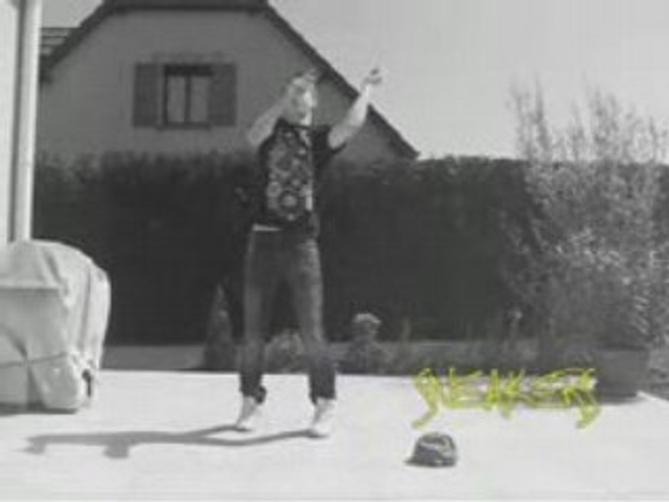 Electro Dance Talent présente Sneakers By Do It From Behind