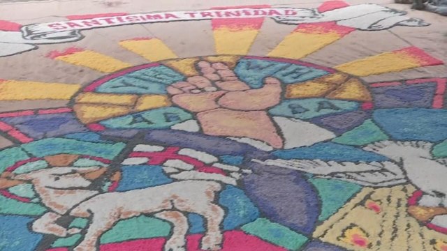 Alfombras de sal marina: la tradición que embellece el Corpus Christi este fin de semana en Casco Antiguo