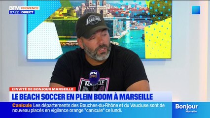 Marseille: un engouement autour du beach soccer
